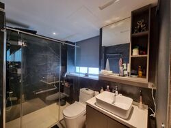 The Lakeshore (D22), Condominium #617070081